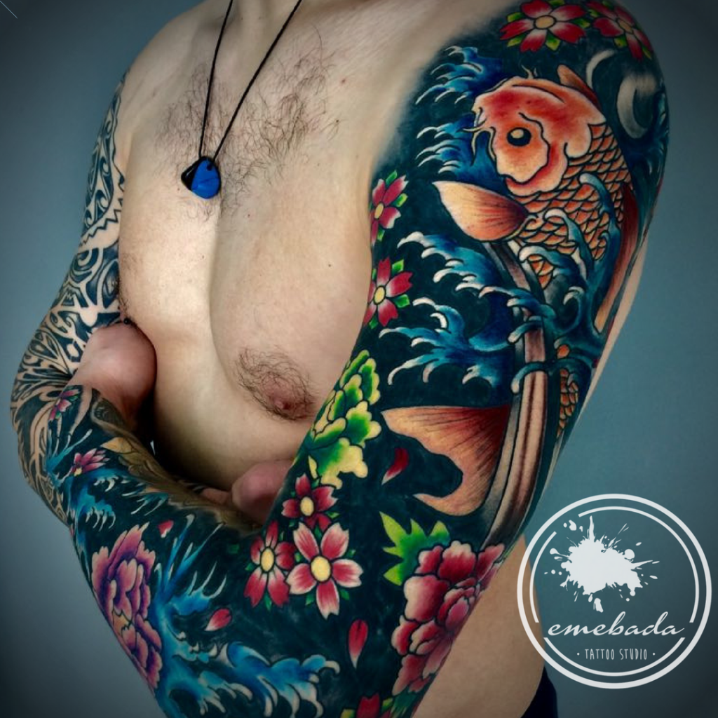 Tatuaje estilo japones de manga de brazo
